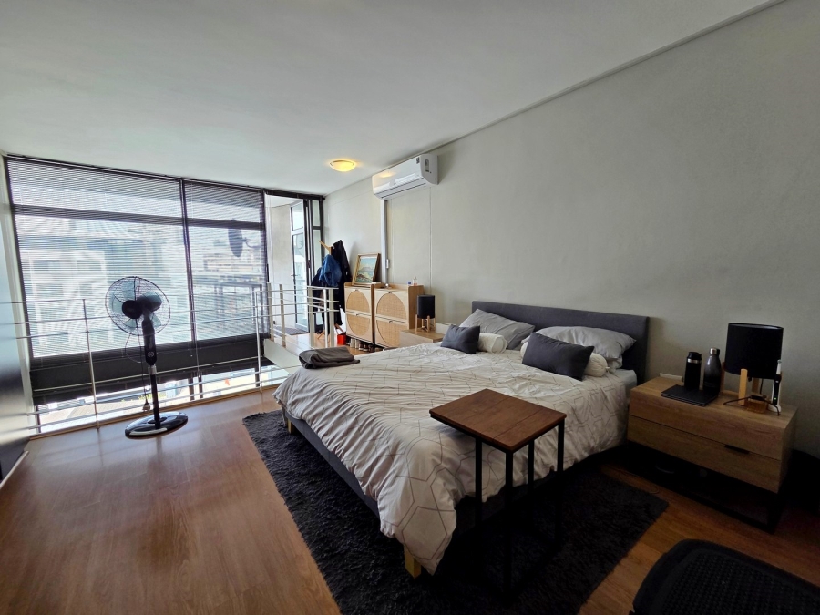 To Let 2 Bedroom Property for Rent in Green Point Western Cape
